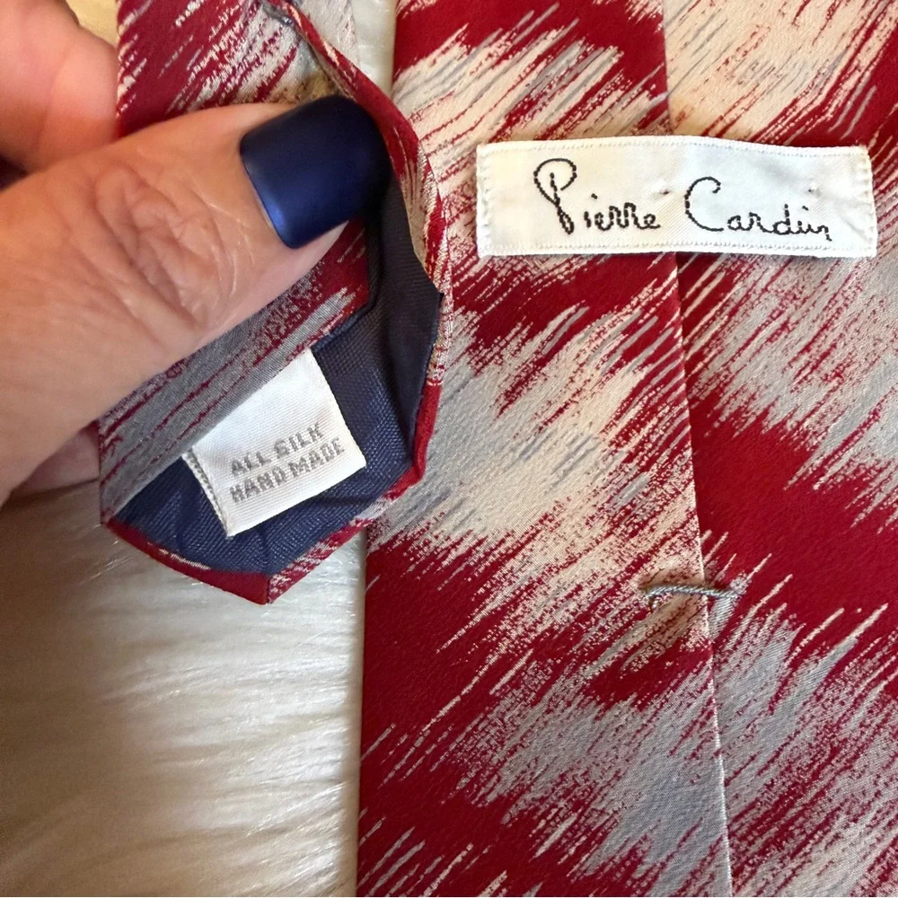 Pierre Cardin Men’s Vintage Silk Abstract Red Gray Necktie 80s 90s Handmade